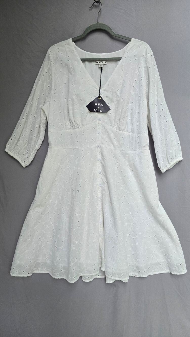 Ava & Viv Dress Womens 2XL White Eyelet Lace V Neck 3/4 Sleeve Fit & Flare Short